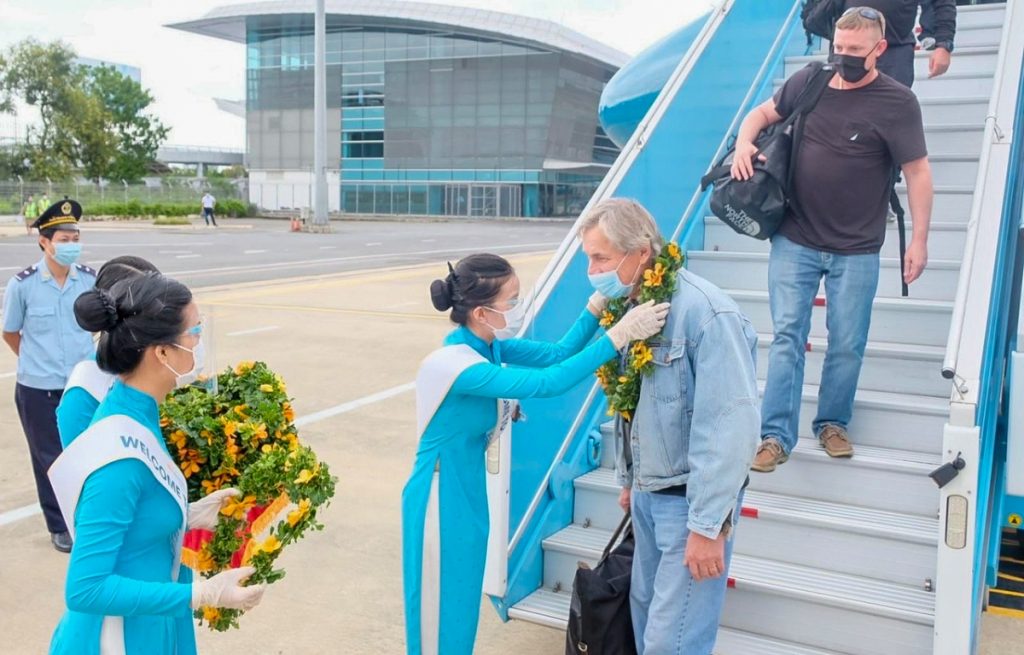 International travelers arrived Vietnam